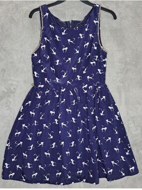 City Studio Size 7 A-Line Dress Blue White Cat Print Sleeveless Chain Detail